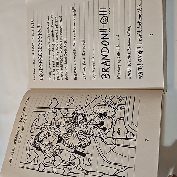 Rachel Renée Russell Dork Diaries Tales from a Not so talented Pop Star- Glam TV - Picture 10 of 17